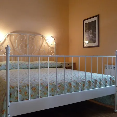 Casale Il Gallo Bianco Offagna